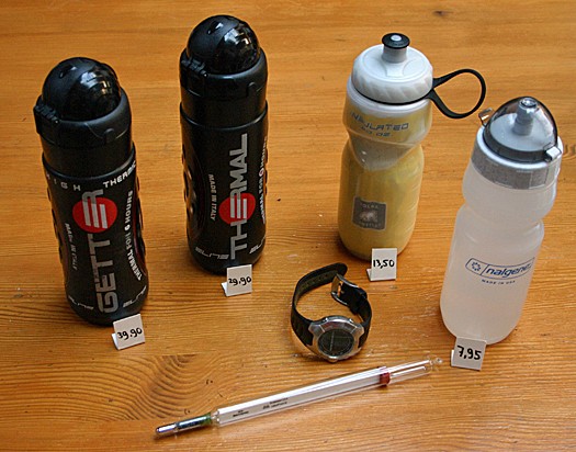 Test bidons. Copyright De Vakantiefietser, Amsterdam.