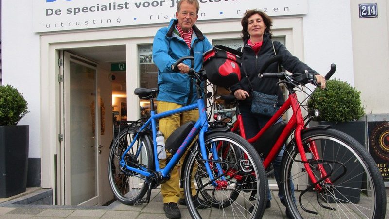 Wat is er nog mooier dan een Santos met Pinion en GO swiss motor? 2! Melein en Vladimir zijn de trotse eigenaren van deze twee krachtpatser.