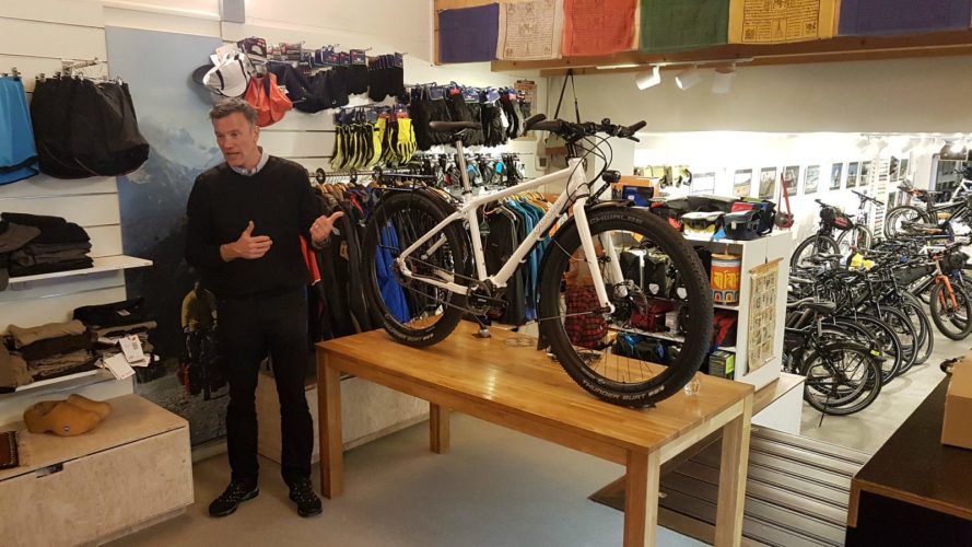 Gerrit Gaastra op de idworx-avond bij de Vakantiefietser, april 2017