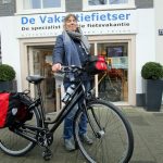 Lynn kocht bij ons een Gaastra 4.11, dat is een Gaastra met een Shimano Alfine naaf. Een interessante fiets voor Nederlands terrein. De lage instap variant bleek meer geschikt dan het 'mixed frame'. Daardoor moesten wij op het laatste moment het frame wisselen. Soms is dat wat nodig is om de klant blij te maken. We hopen van harte dat dit gelukt is bij jou Lynn en we wensen je heel veel fietsplezier.